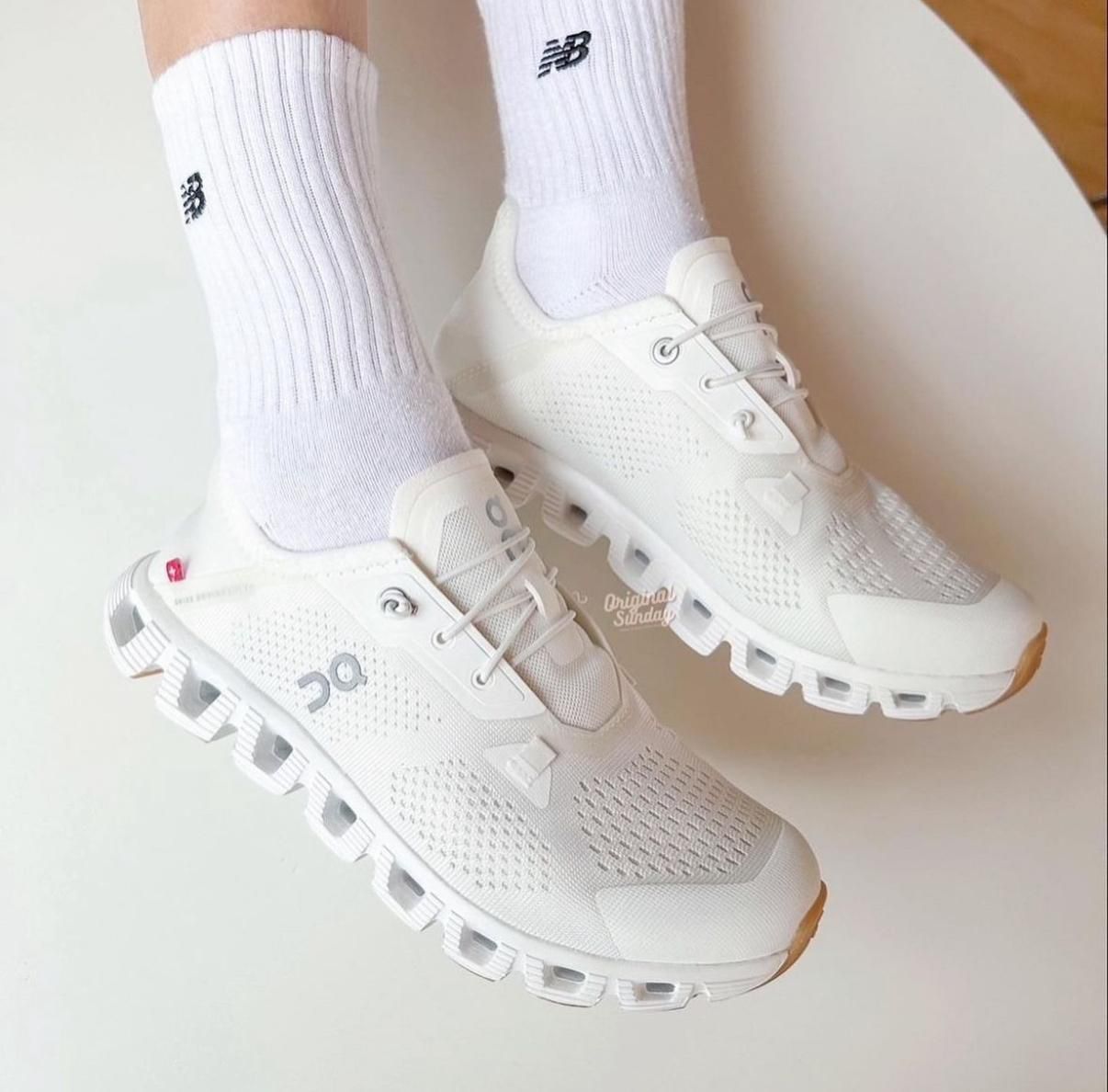 On Running Cloud 5 Coast White Shadow