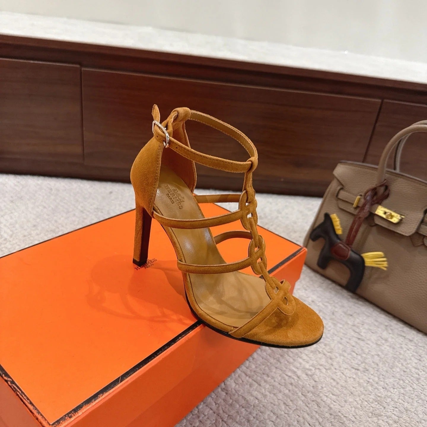 HM 26ss High Heels Sandals 10.5 Light Brown Suede 686014