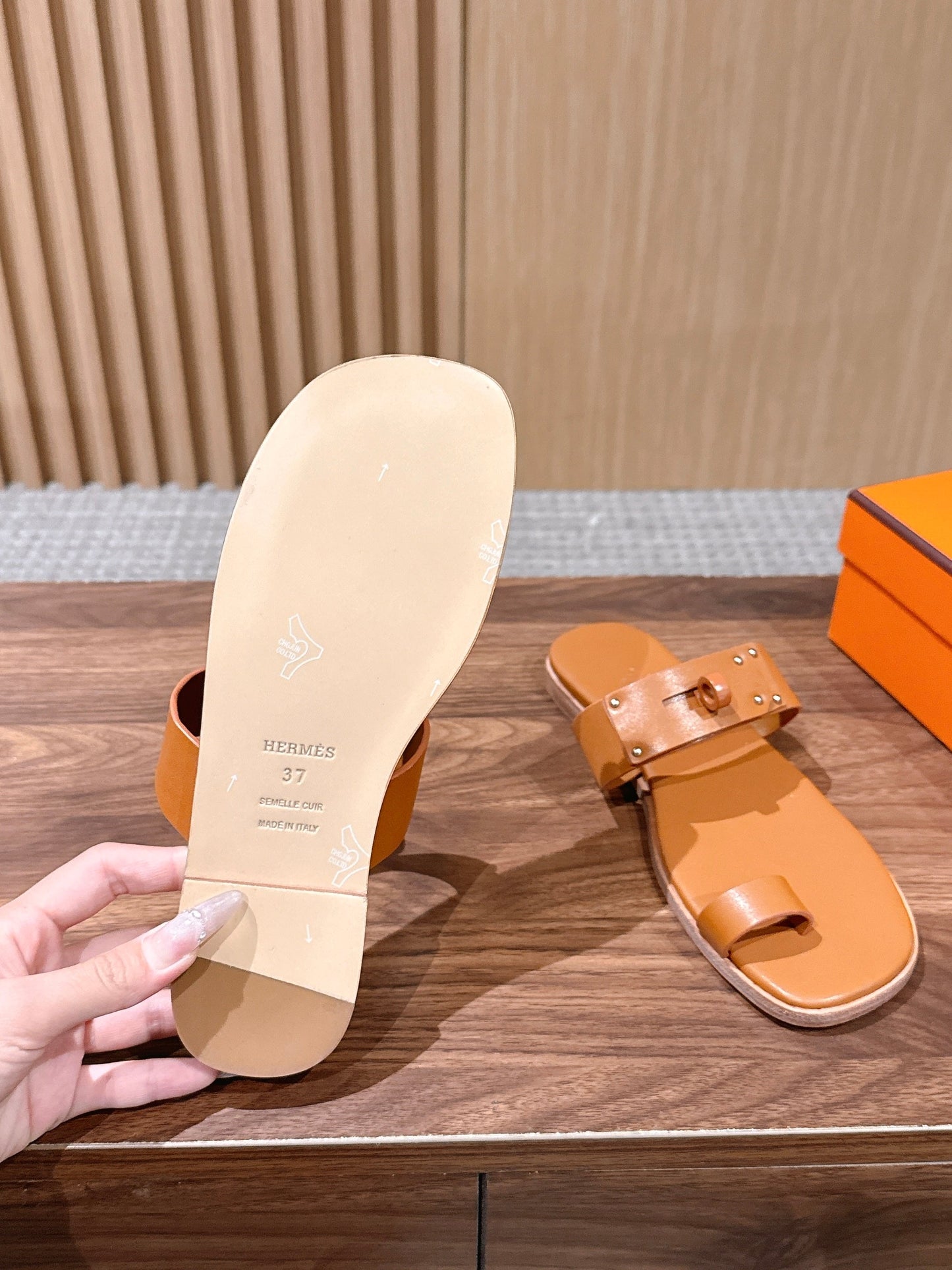HM July Sandal Tan Sheepskin 795946