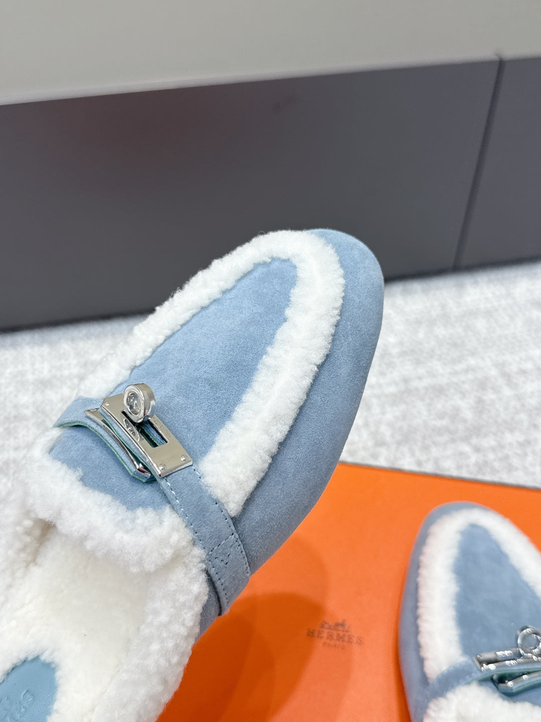 HM 25ss Oz Mule Blue Suede And Shearling 461939