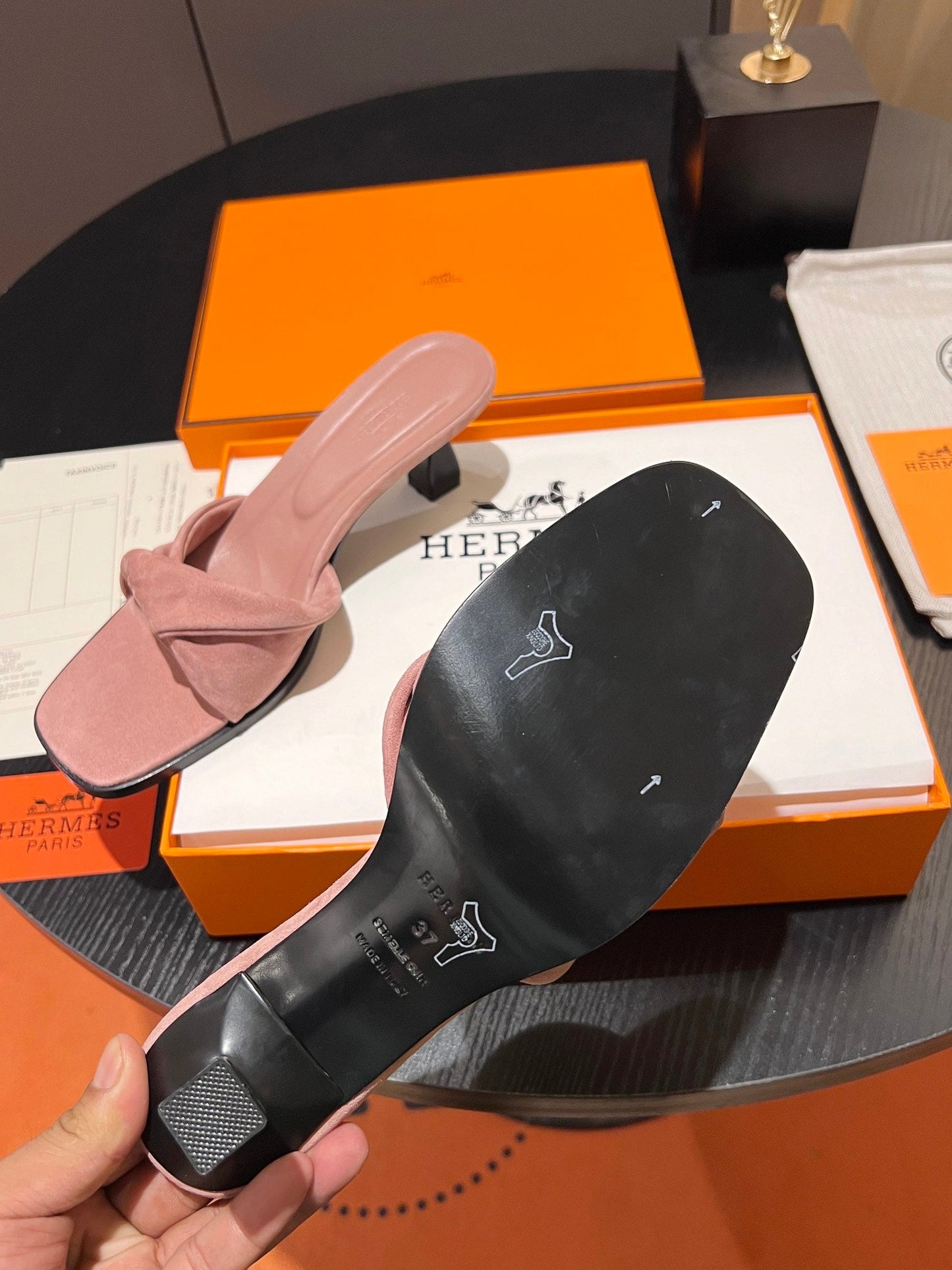 HM Giny Sandal 5.5 Rose Nude Suede Calfskin 680059