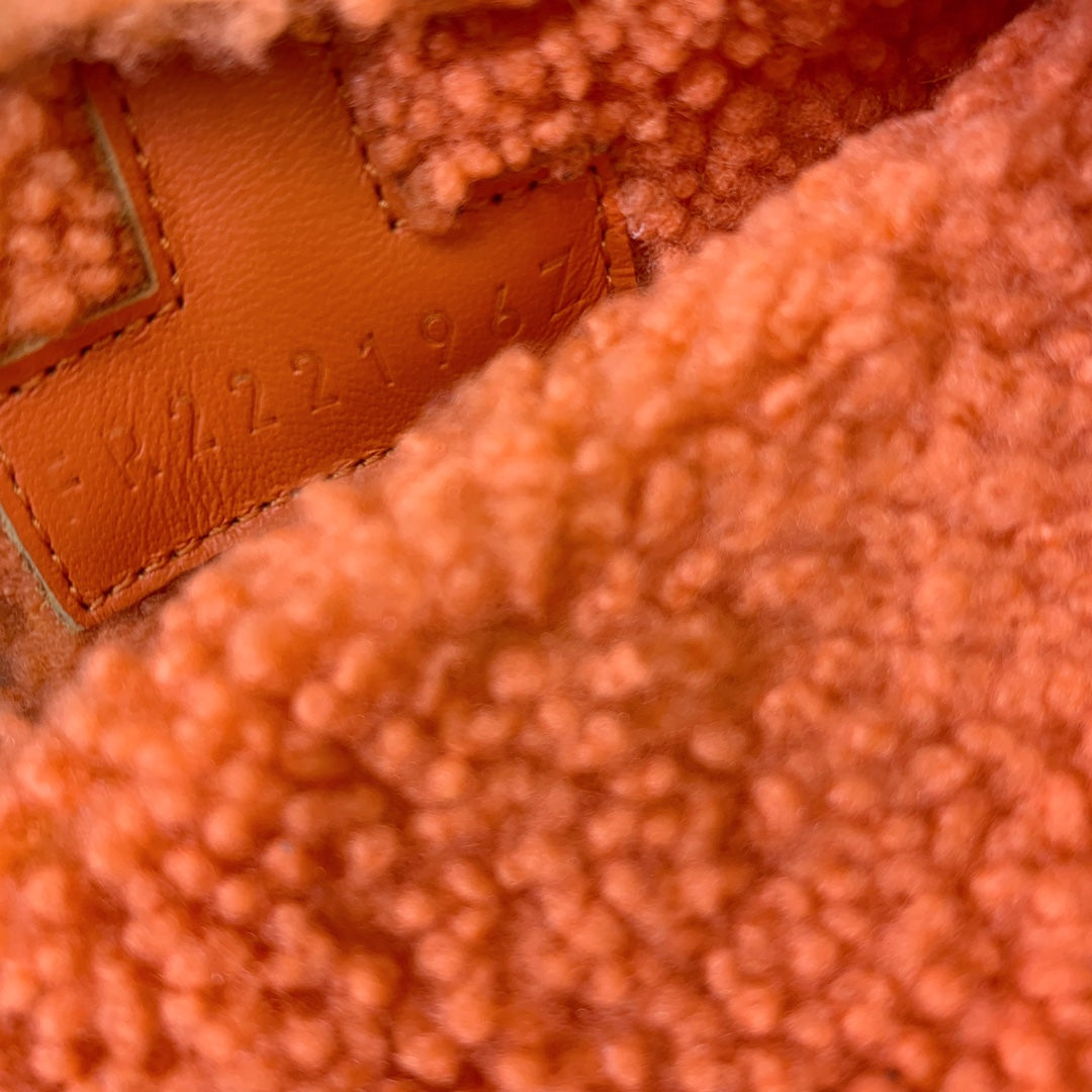 HM Chypre Sandal In Orange Lamb Wool 984182