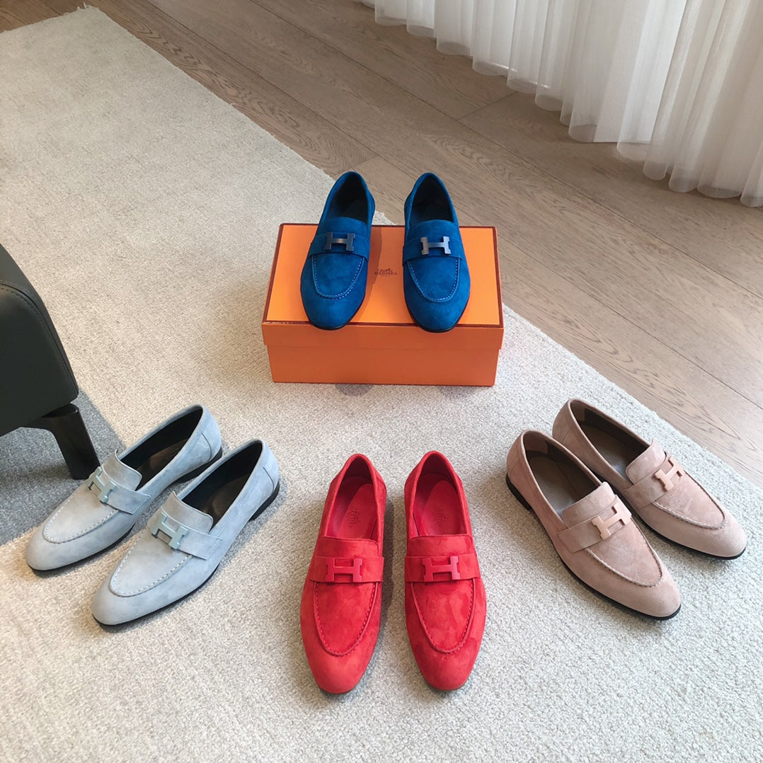 Paris Loafer Red Suede Calfskin With Signature Buckle 509350