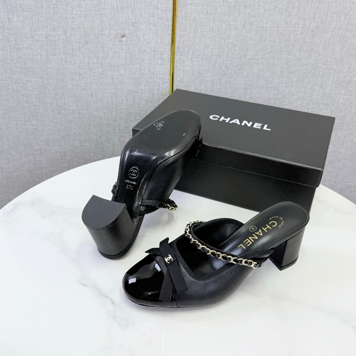 CC 26s High Heel Mules 4.5cm Black Lambskin Patent Leather