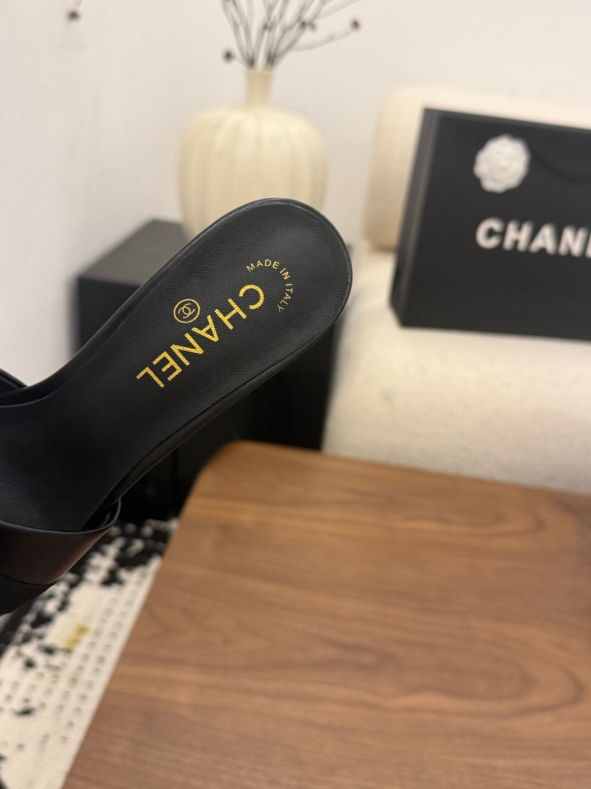 CC 26s High-Heeled Slippers 5cm Black Leather 850459