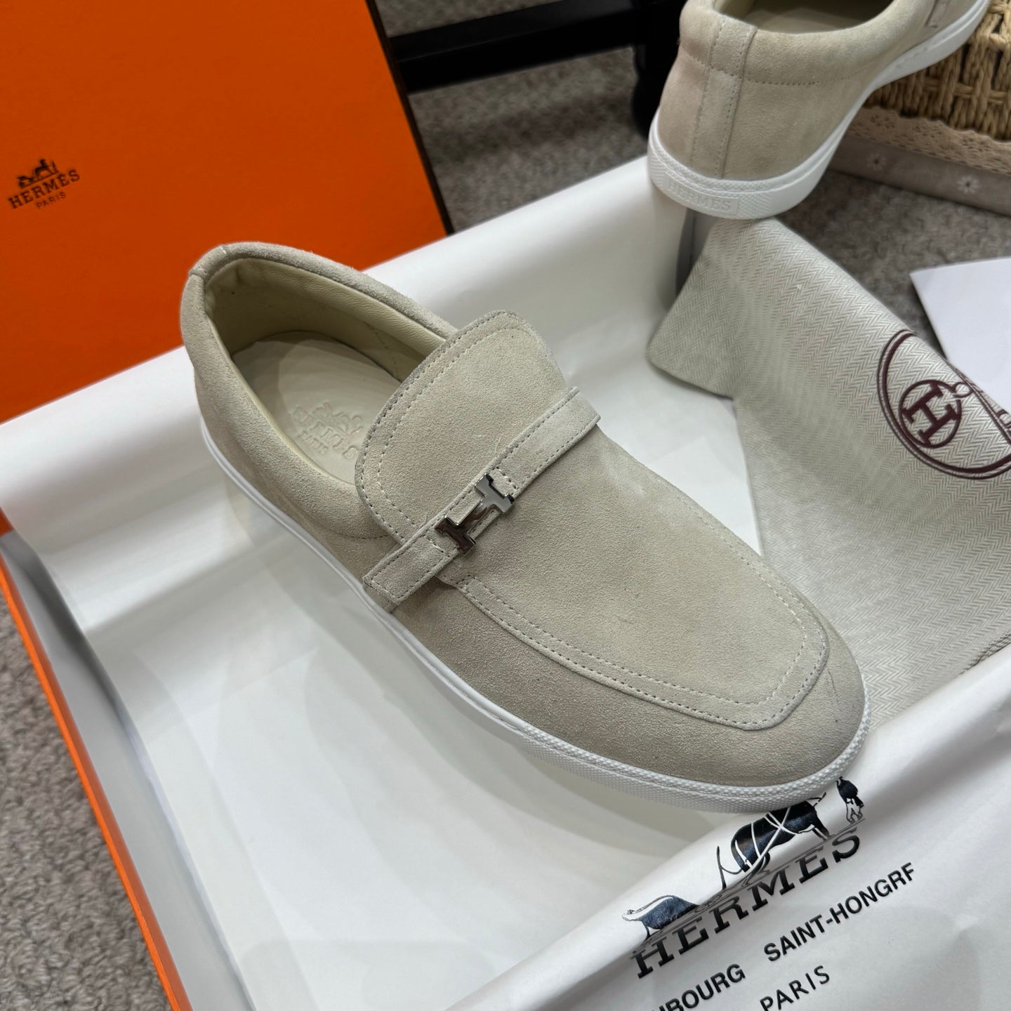 HM Job Loafers Taupe Suede 523217