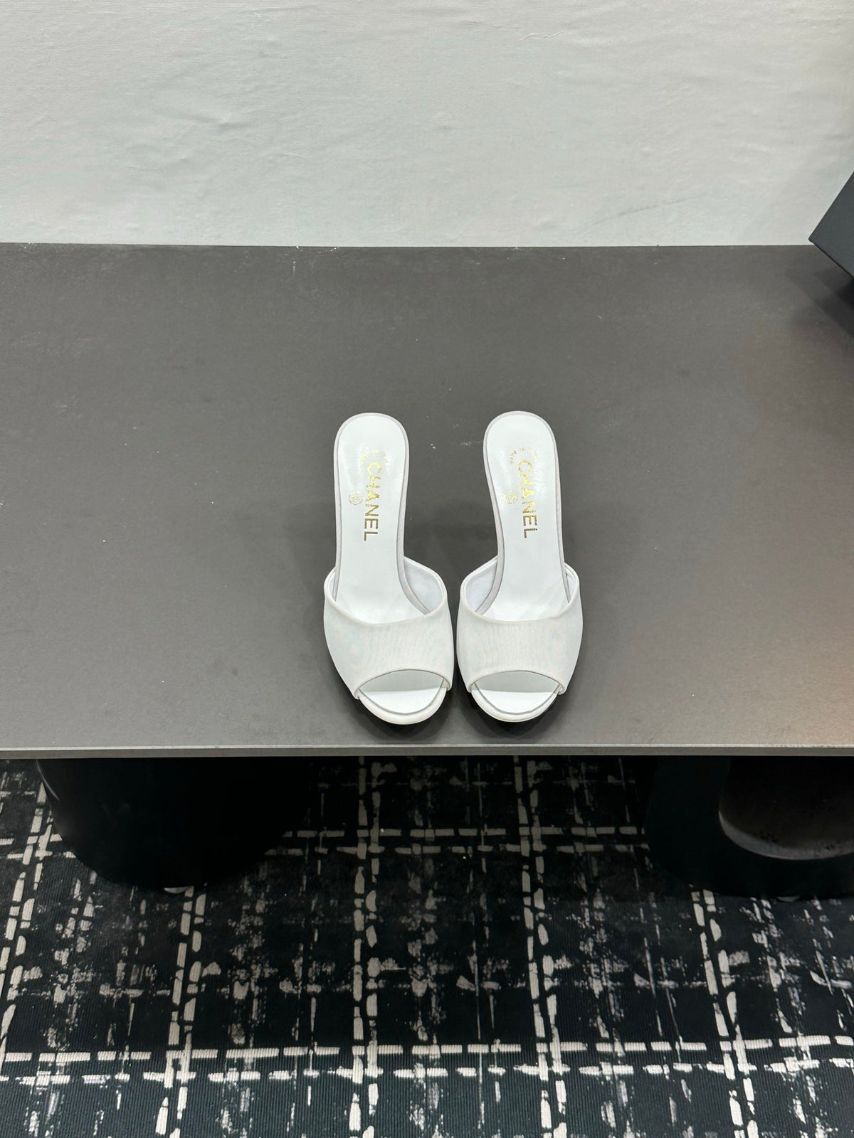 CC 26s Sandal White Sheepskin Satin 832569