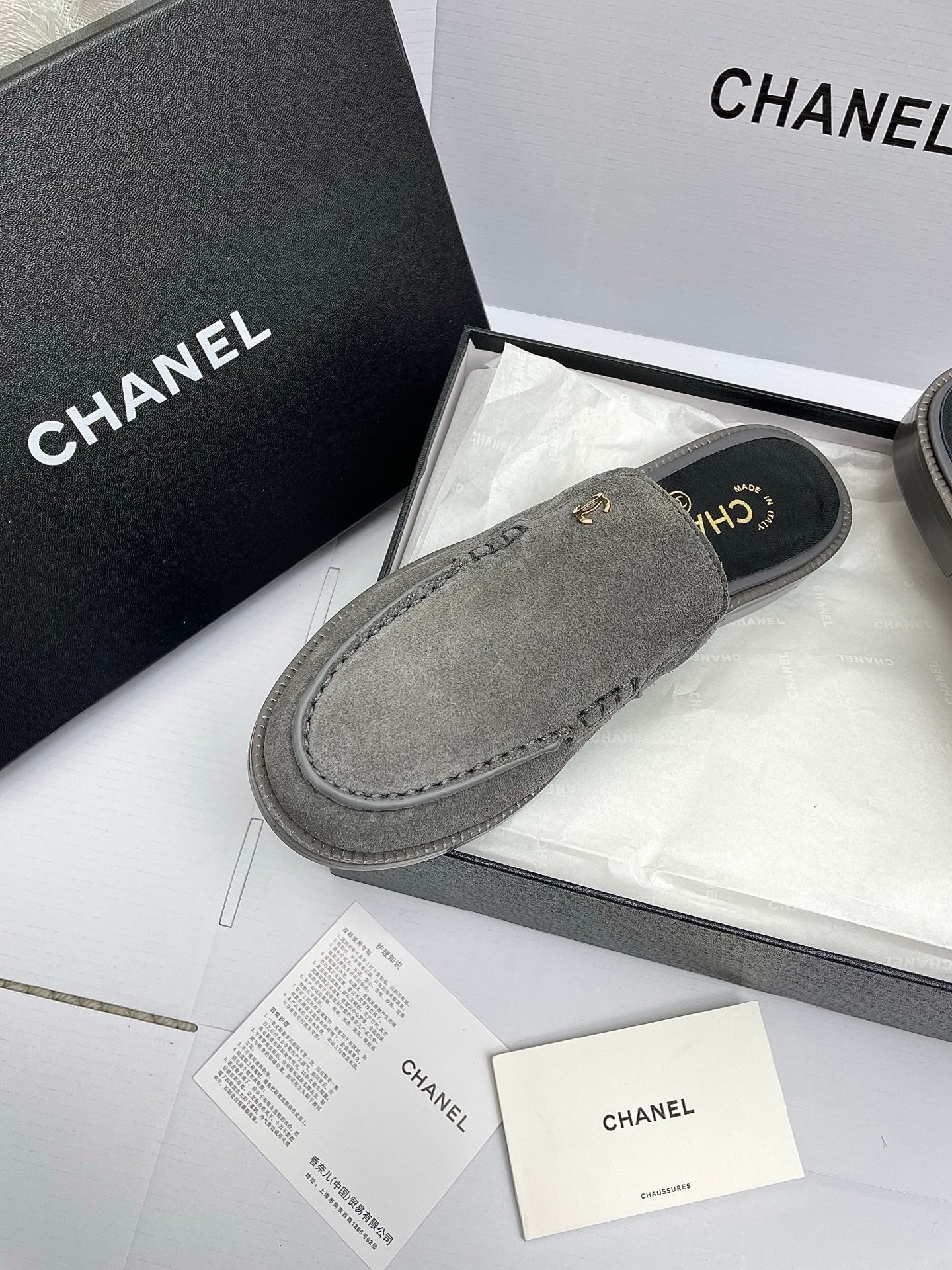 CC 26s Double C Mule Gray Suede 645304