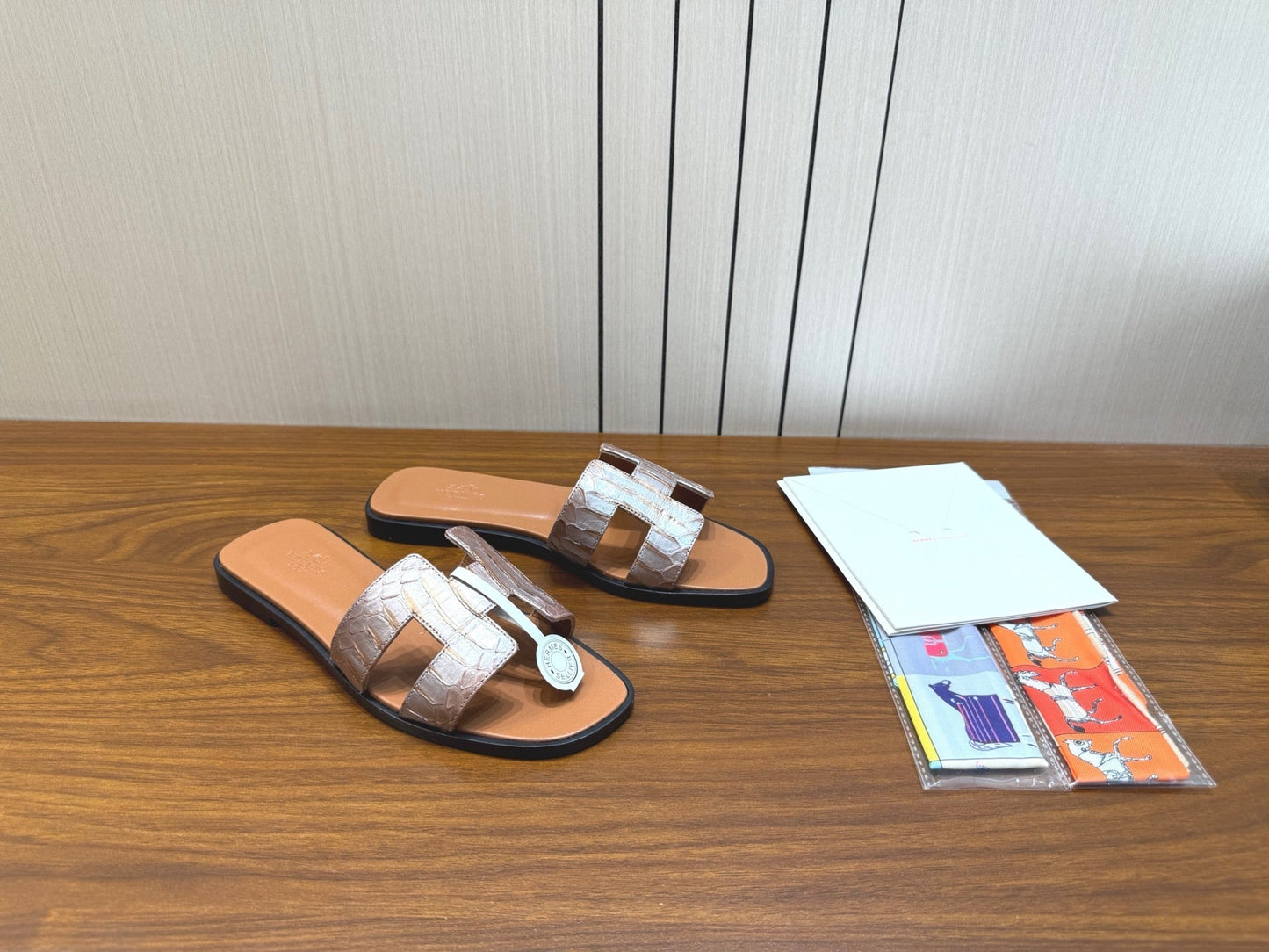 HM Sandal Silver Brown in Snakeskin 788517