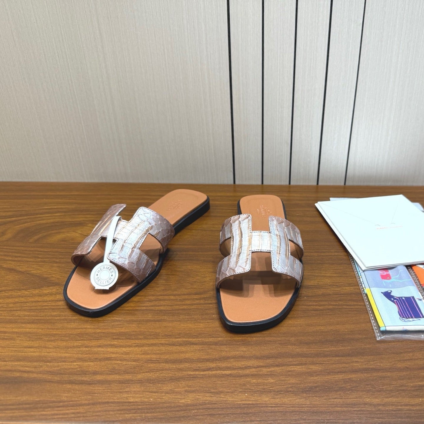 HM Sandal Silver Brown in Snakeskin 788517