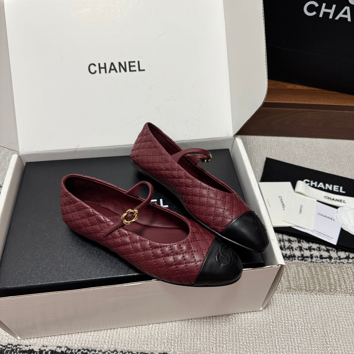 CC 25SS Mary Jane Quilted Burgundy Black Lambskin Leather 862427