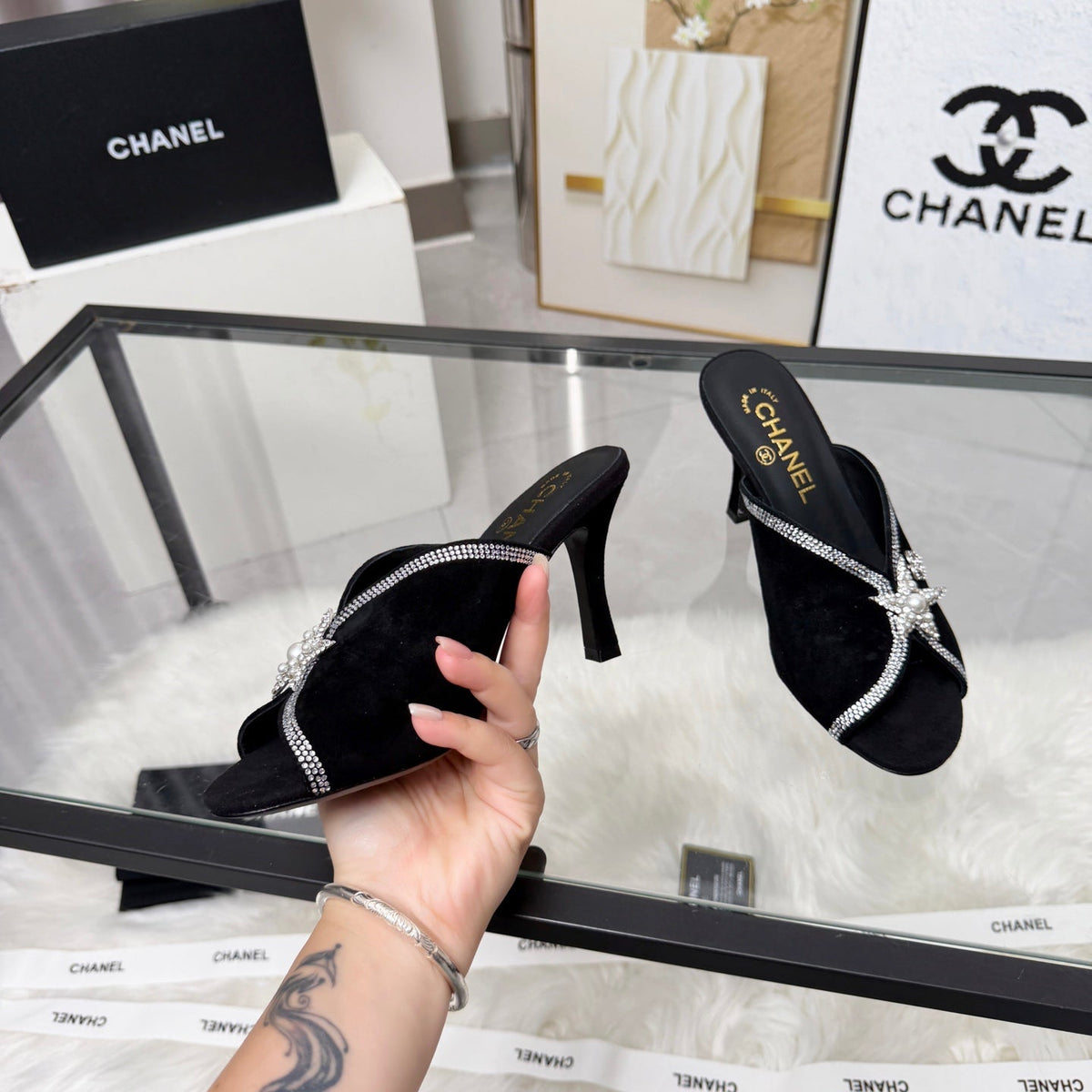 CC Star Brooch Mules Black Cashmere Leather 872824