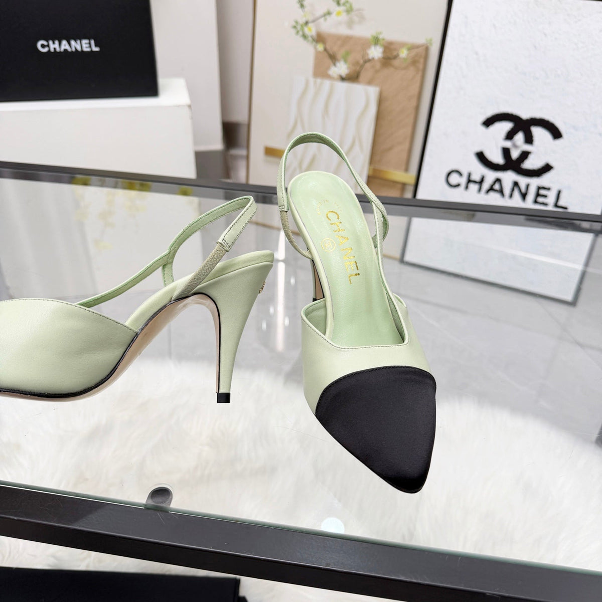 CC Slingback Pumps Lime Green Cowhide Leather 873846