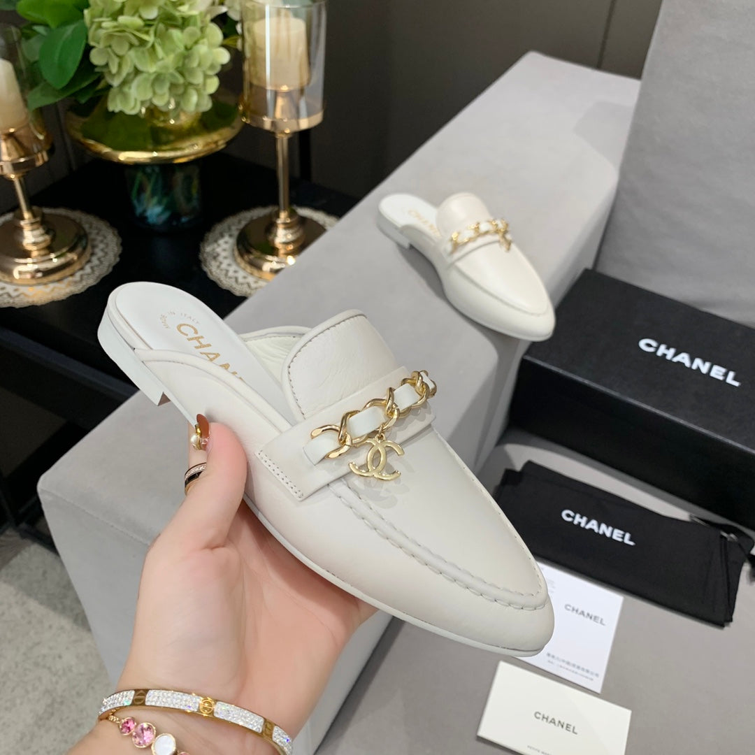 CC Chain Trim Mules White Cowhide Leather 874952