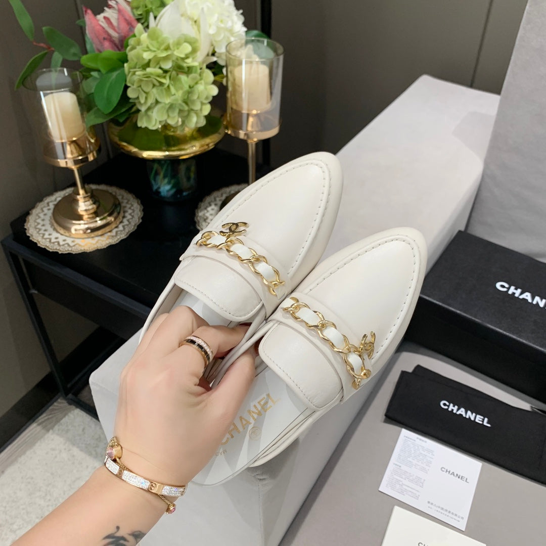 CC Chain Trim Mules White Cowhide Leather 874952