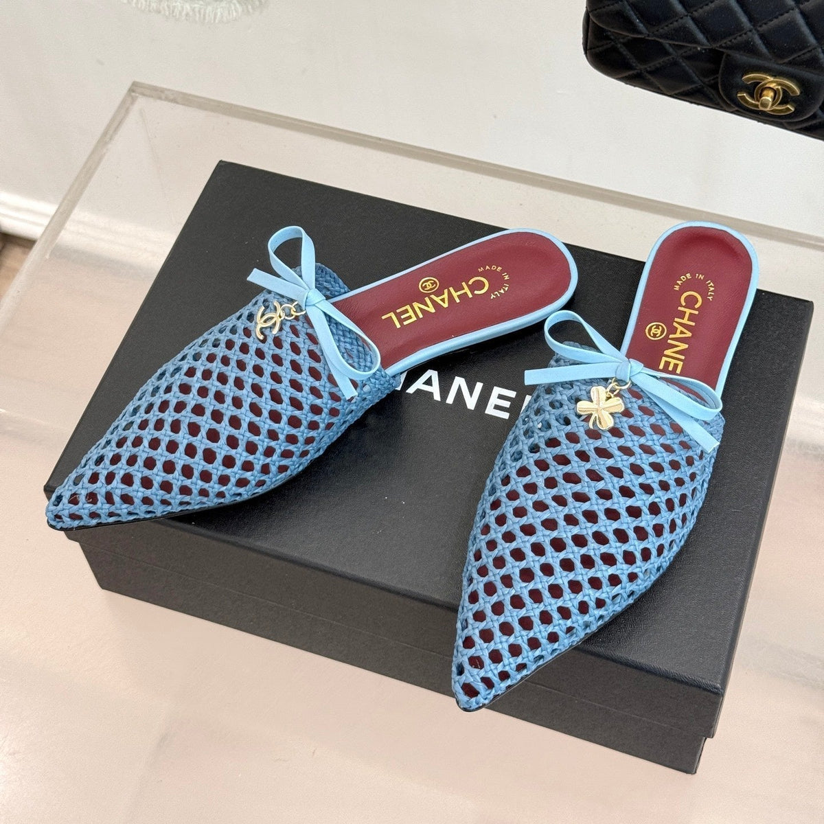 CC 26A Bow Pointed-Toe Mules Blue Leather 887975