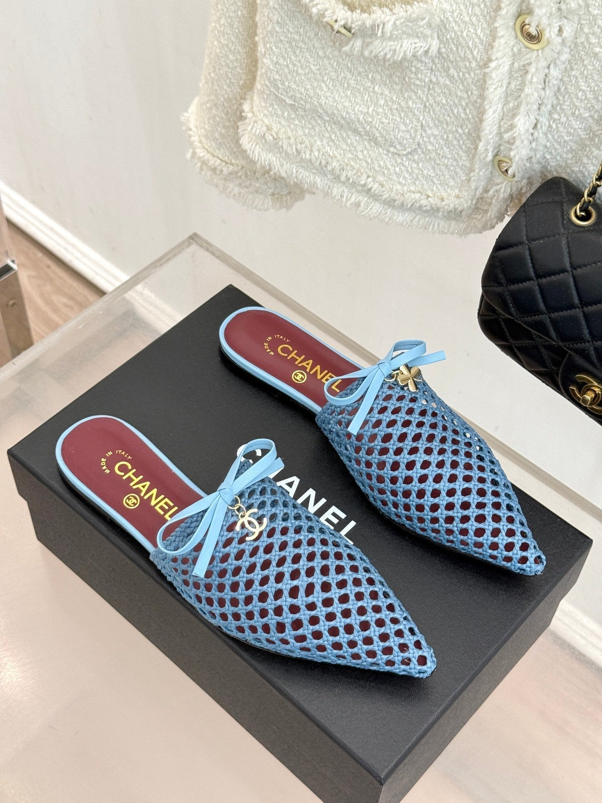 CC 26A Bow Pointed-Toe Mules Blue Leather 887975