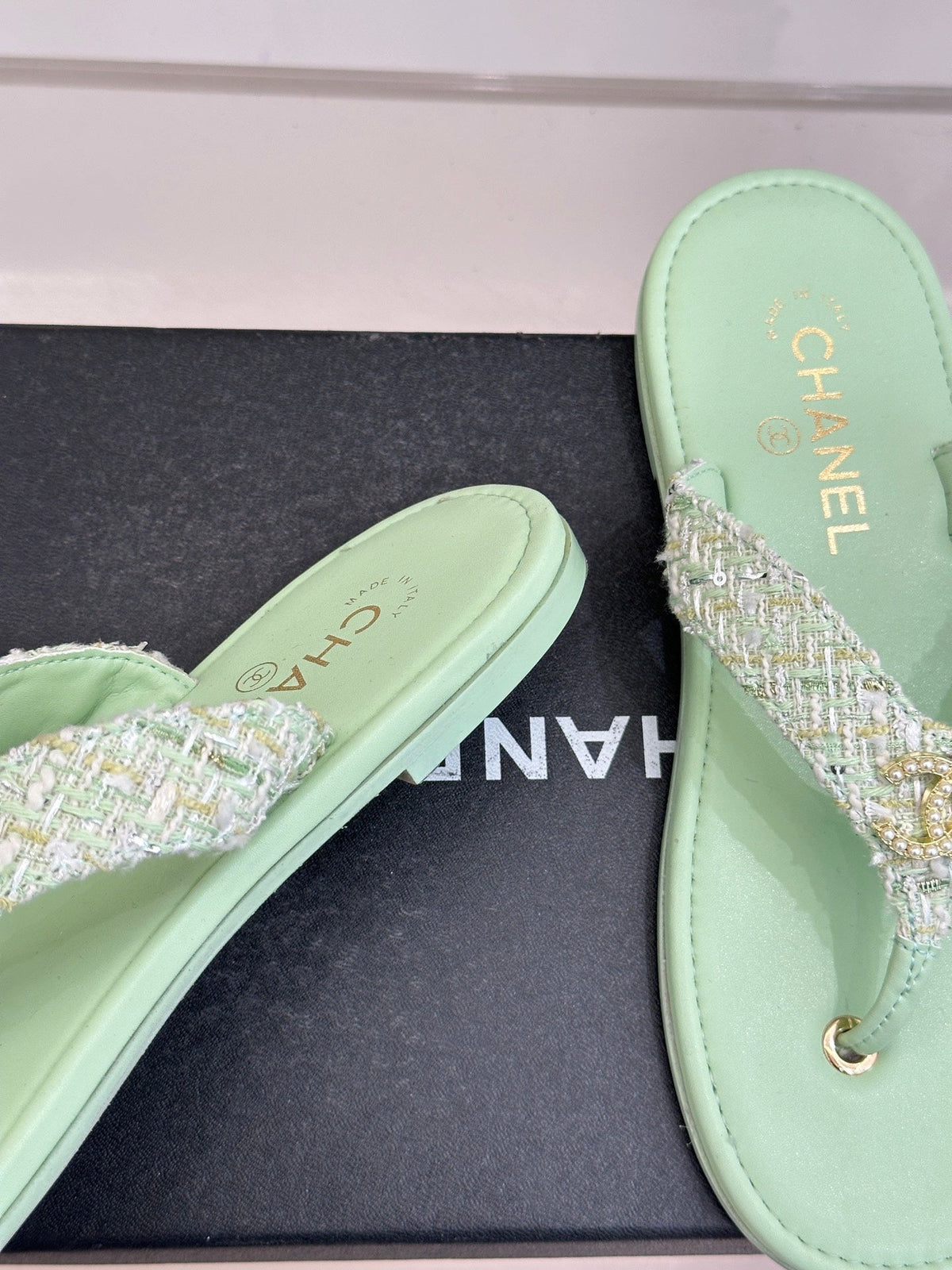 CC Crystal Logo Platform Thong Sandals Flat Lime Green Tweed 887780