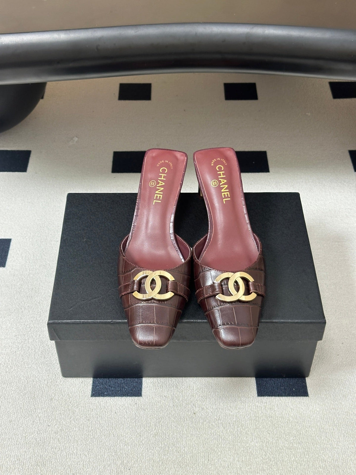 CC 26A Square Toe Mules 6cm Chocolate Patent Embossed Leather 888046