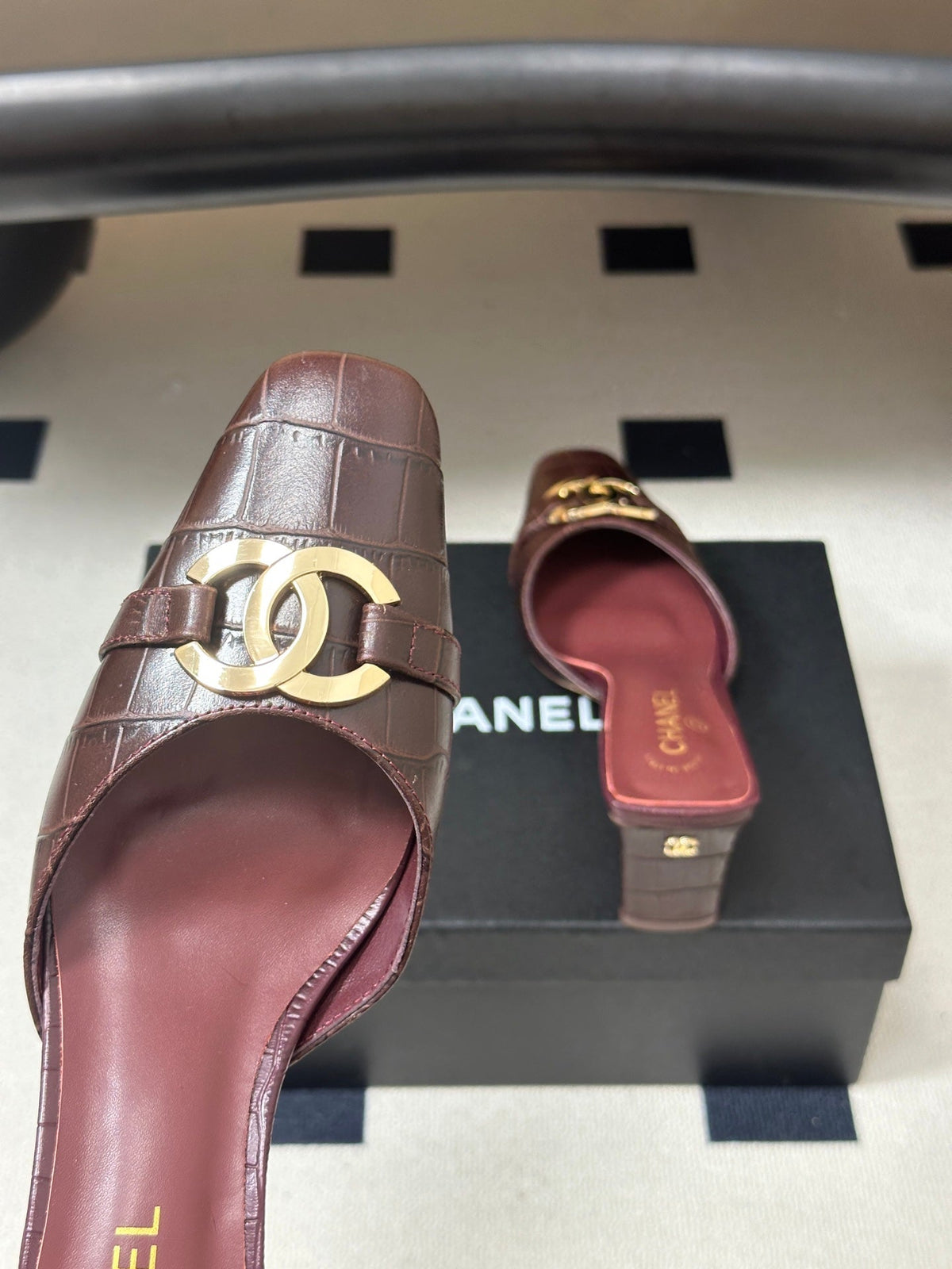 CC 26A Square Toe Mules 6cm Chocolate Patent Embossed Leather 888046