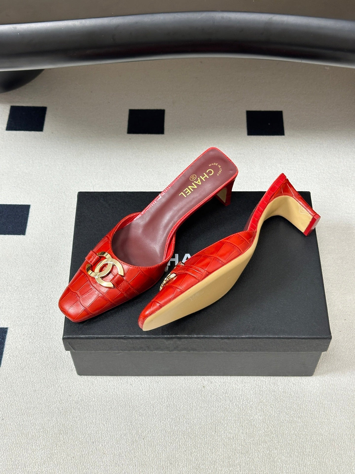 CC 26A Square Toe Mules 6cm Red Patent Embossed Leather 888045