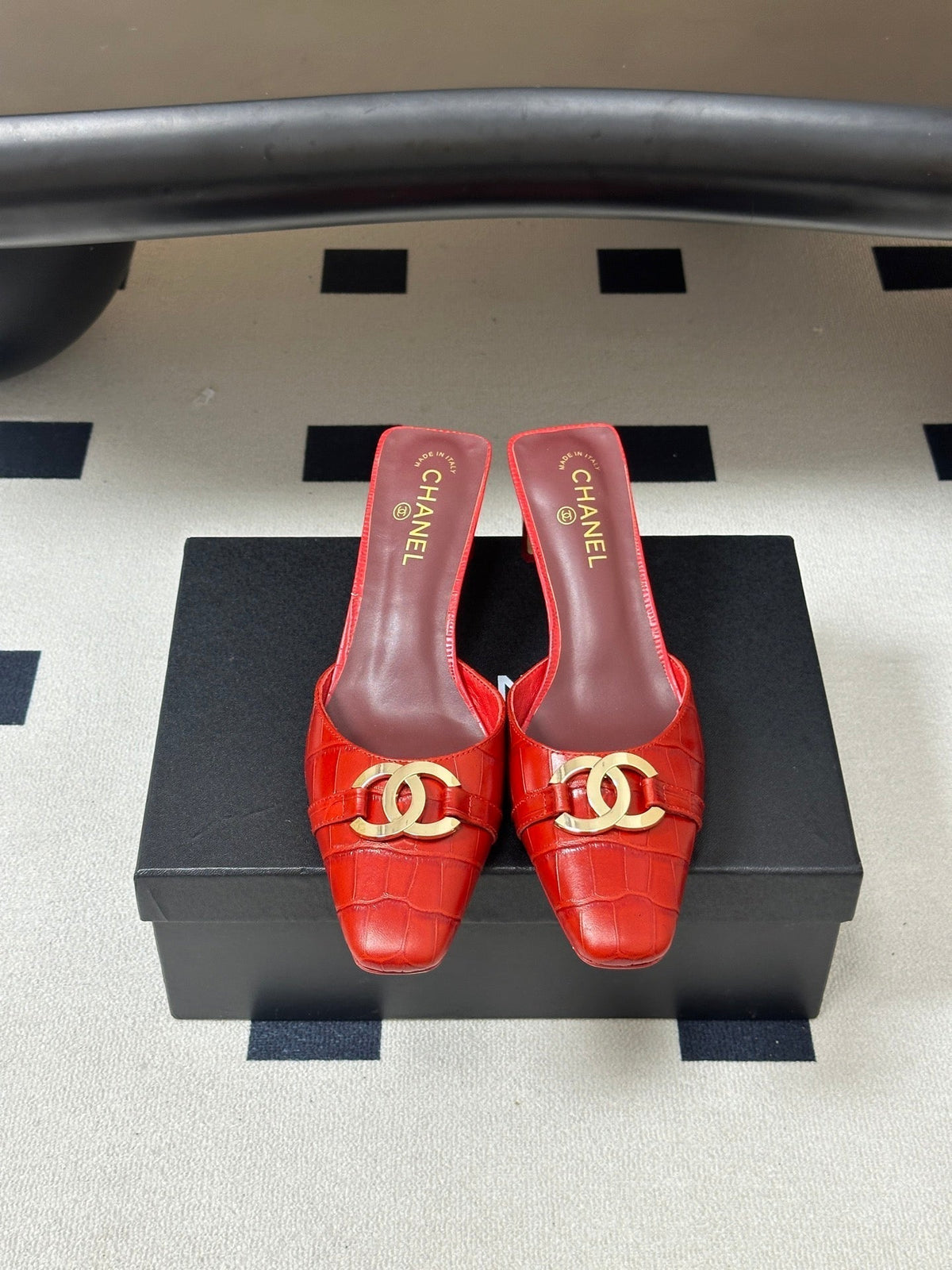 CC 26A Square Toe Mules 6cm Red Patent Embossed Leather 888045