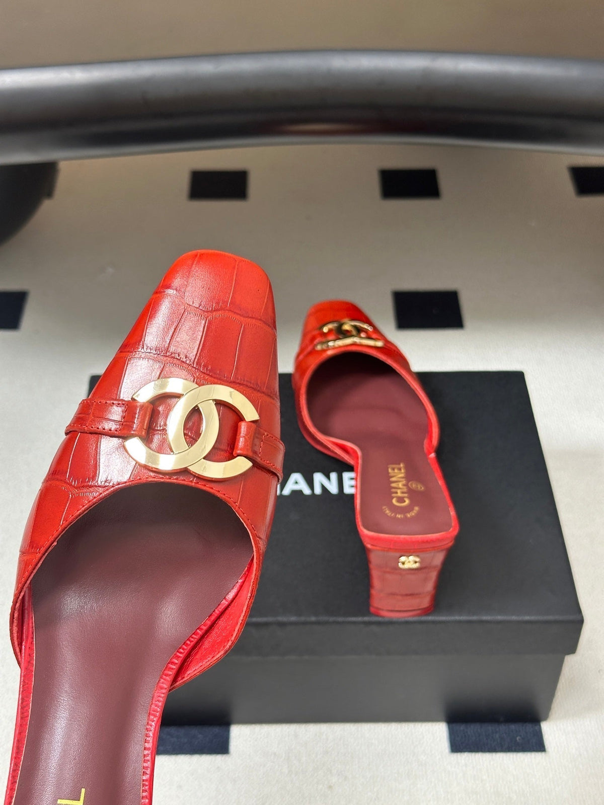 CC 26A Square Toe Mules 6cm Red Patent Embossed Leather 888045