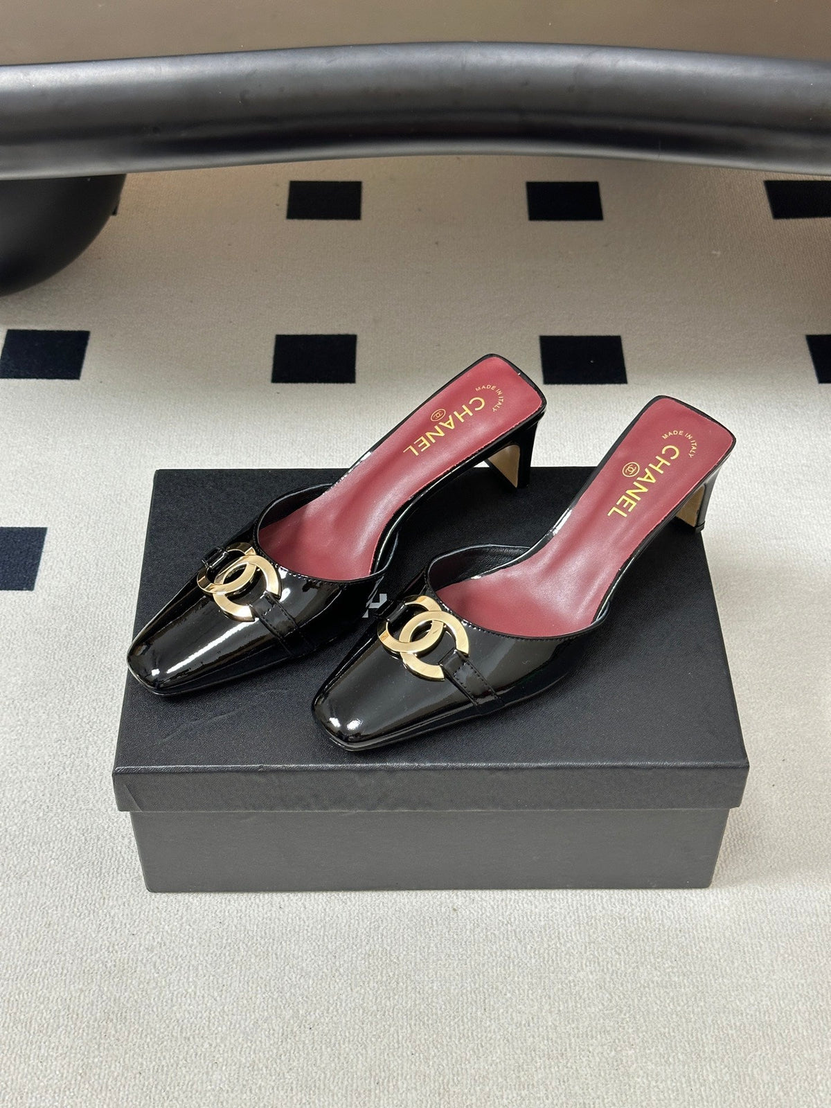 CC 26A Square Toe Mules 6cm Black Patent Leather 888044
