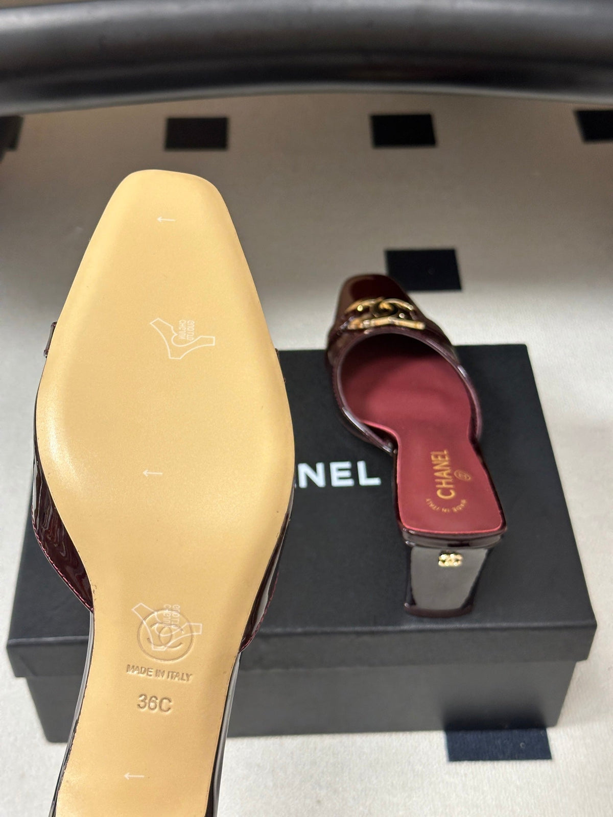 CC 26A Square Toe Mules 6cm Burgundy Patent Leather 888043