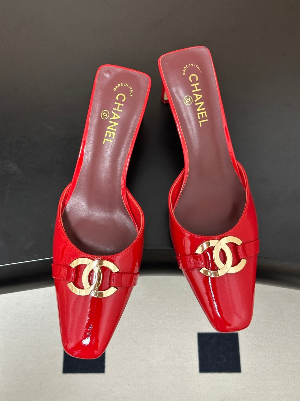 CC 26A Square Toe Mules 6cm Red Patent Leather 888040
