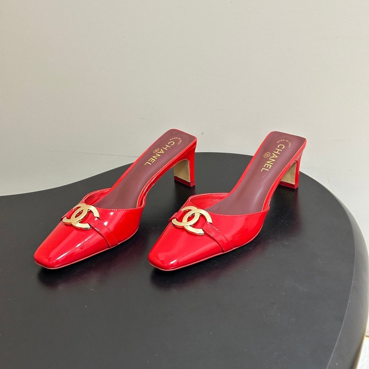 CC 26A Square Toe Mules 6cm Red Patent Leather 888040