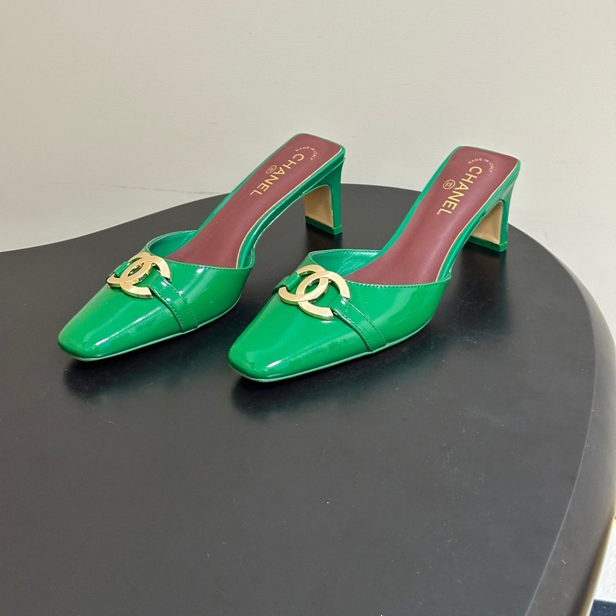 CC 26A Square Toe Mules 6cm Green Patent Leather 888039