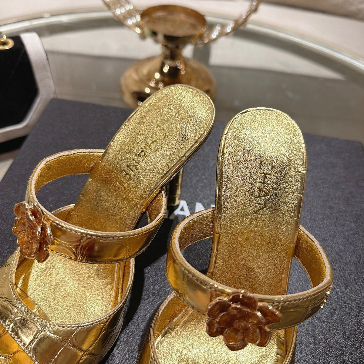 CC 26A Camellia Double C Square Toe Mules 10cm Gold Stone-Grain Cowhide 890672