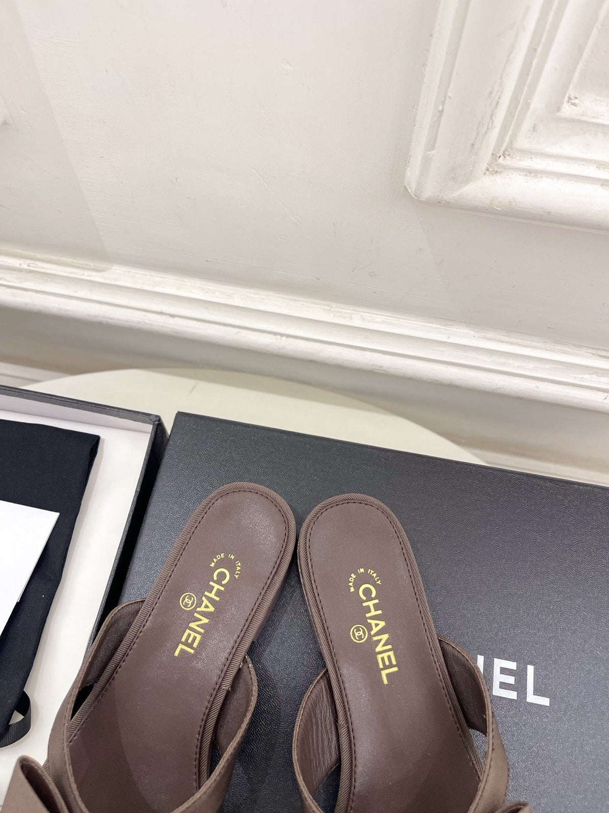 CC Pearl Bow Thong Flat Sandals Brown Satin 891778