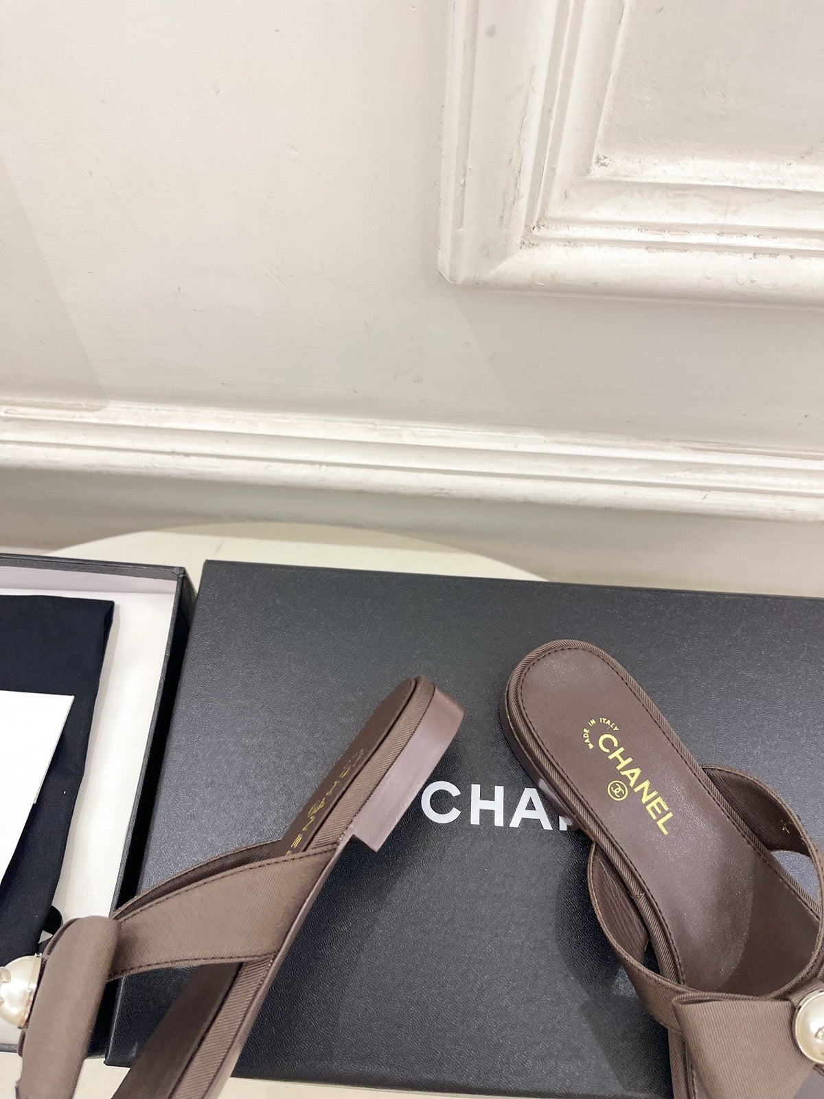 CC Pearl Bow Thong Flat Sandals Brown Satin 891778