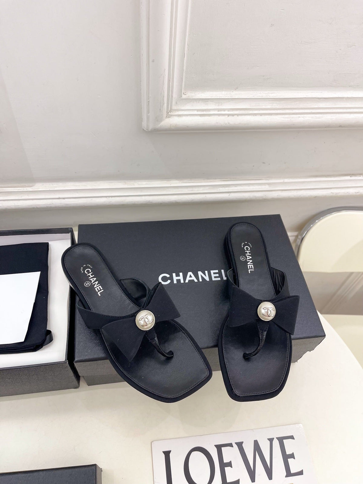 CC Pearl Bow Thong Flat Sandals Black Satin 891777