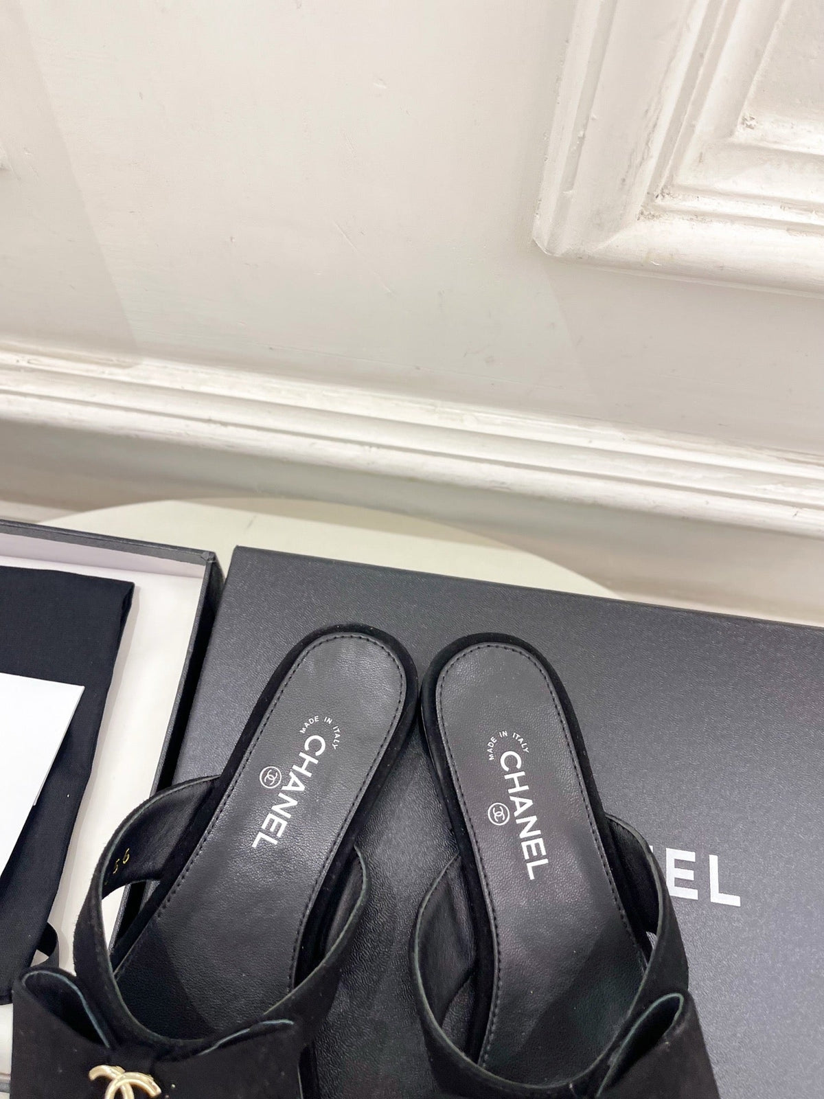 CC Bow Thong Flat Sandals Black Suede 891774