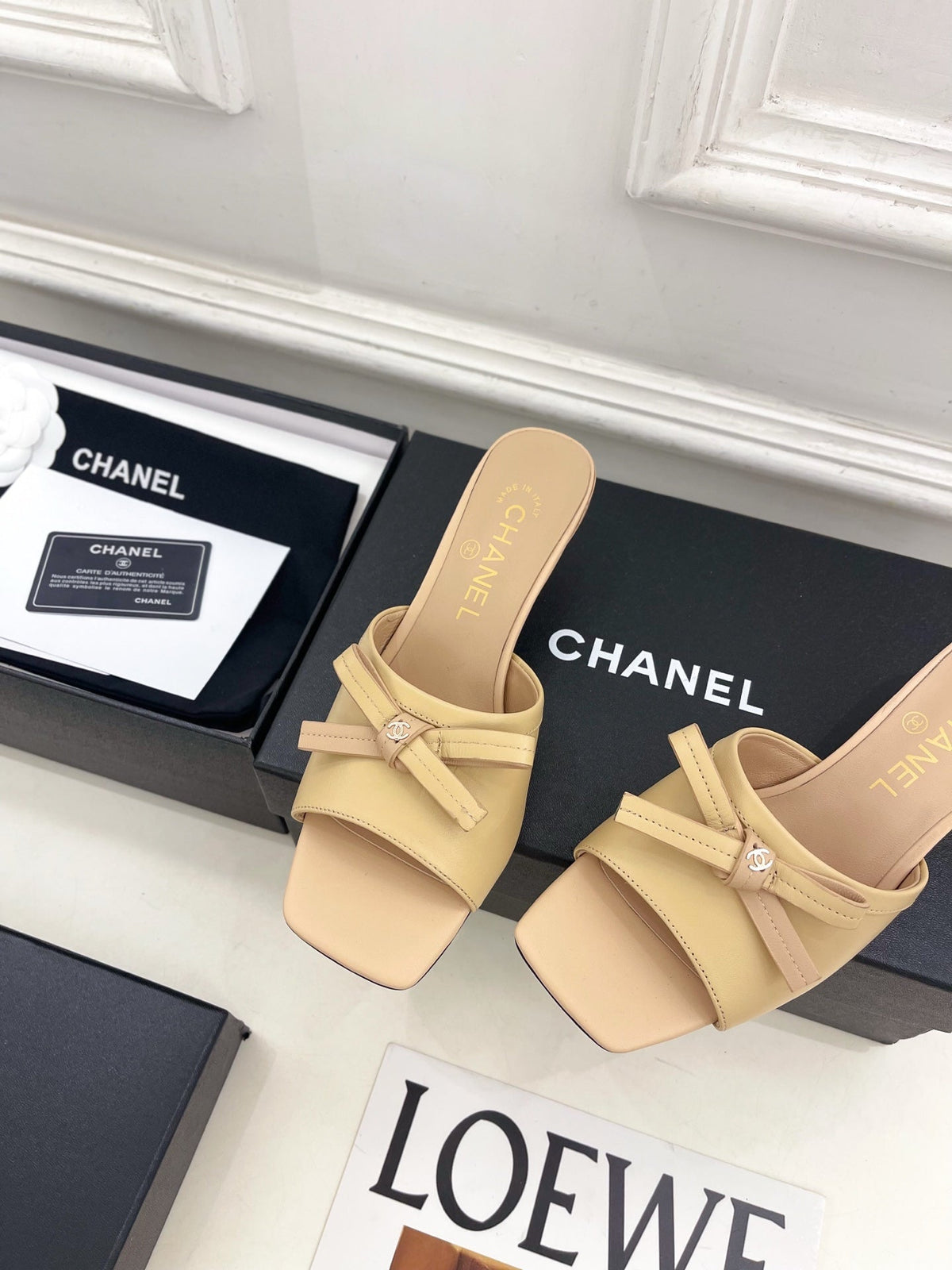CC Bow Mules 5cm Beige Lambskin Leather 891757