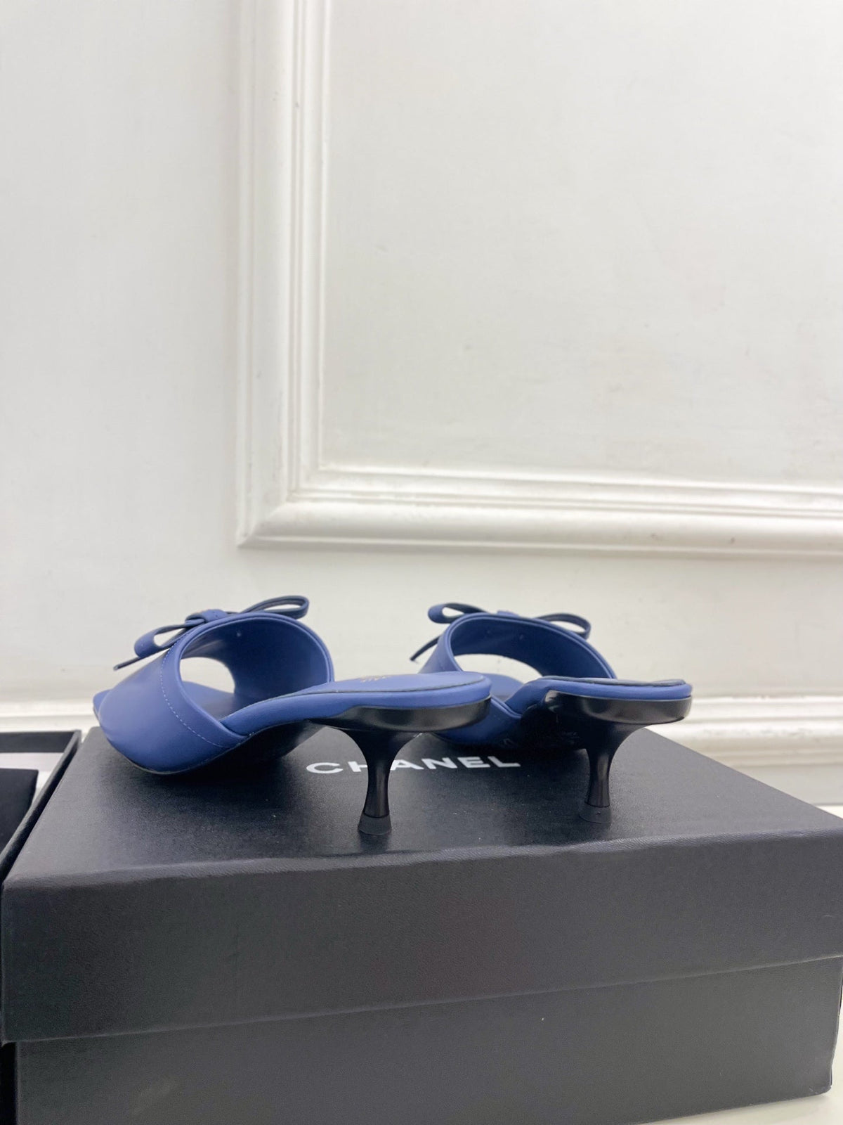 CC Bow Mules 5cm Blue Lambskin Leather 891756
