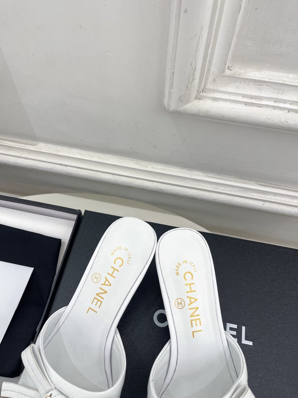 CC Bow Mules 5cm White Lambskin Leather 891753