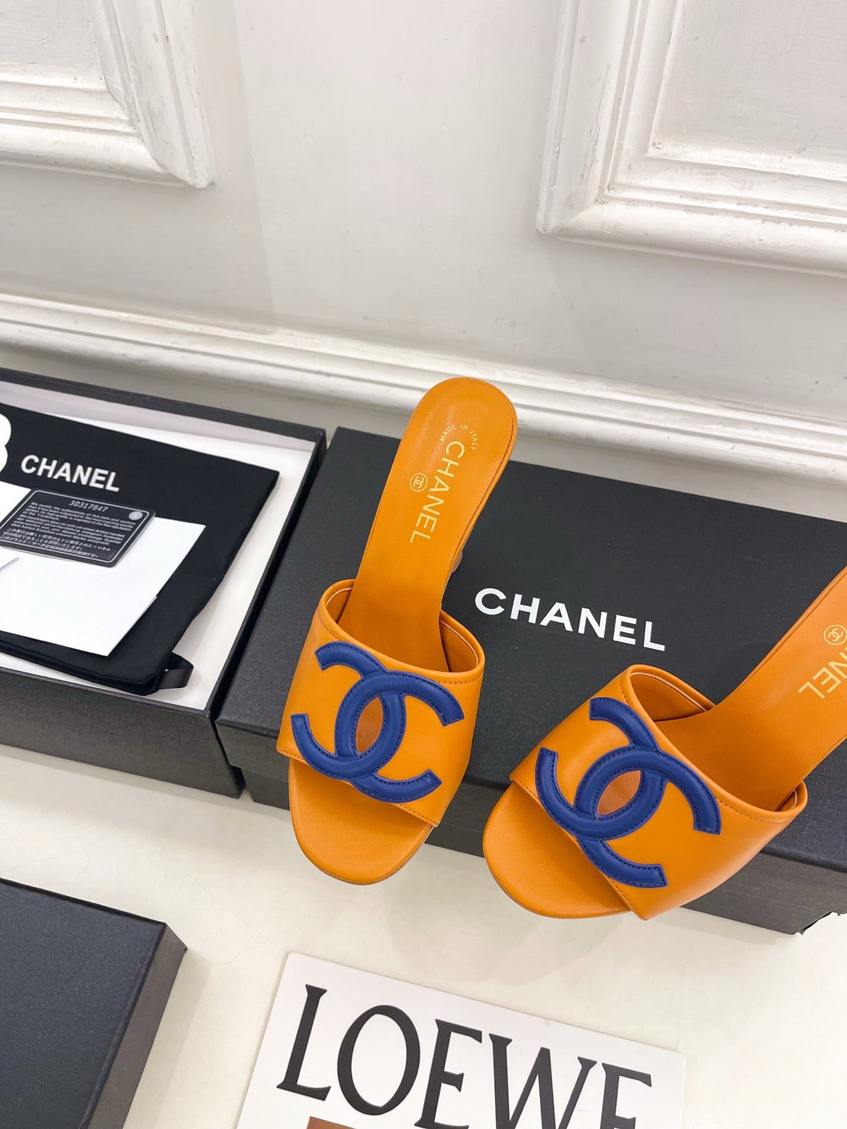 CC Double C Mules 9.5cm Orange Blue Leather 891682