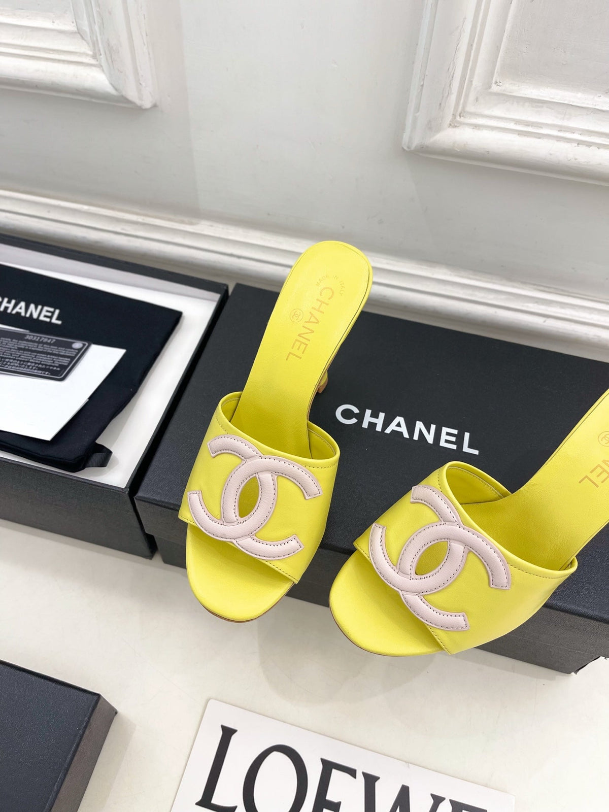 CC Double C Mules 9.5cm Yellow Pink Leather 891681