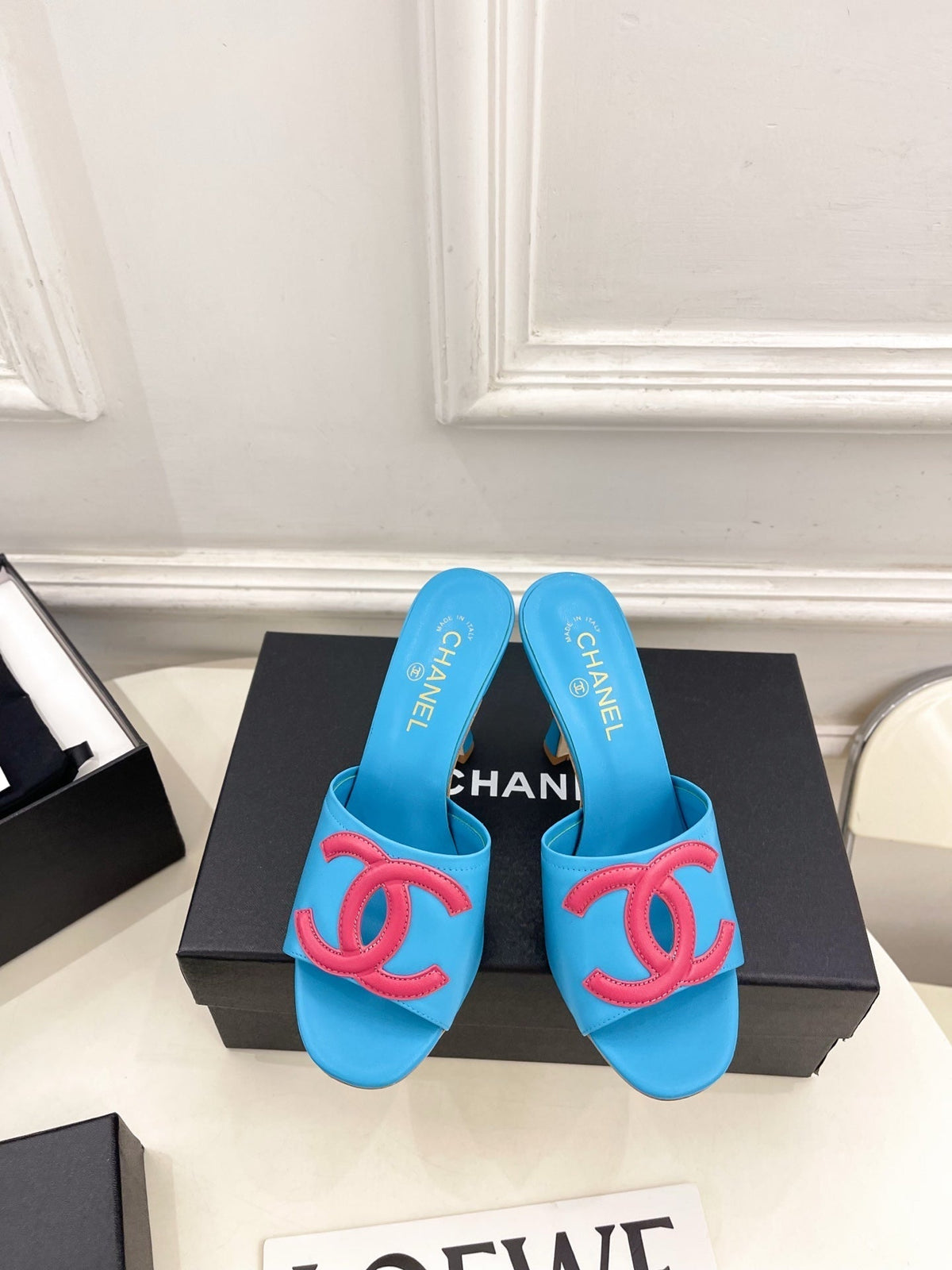 CC Double C Mules 9.5cm Blue Pink Leather 891680