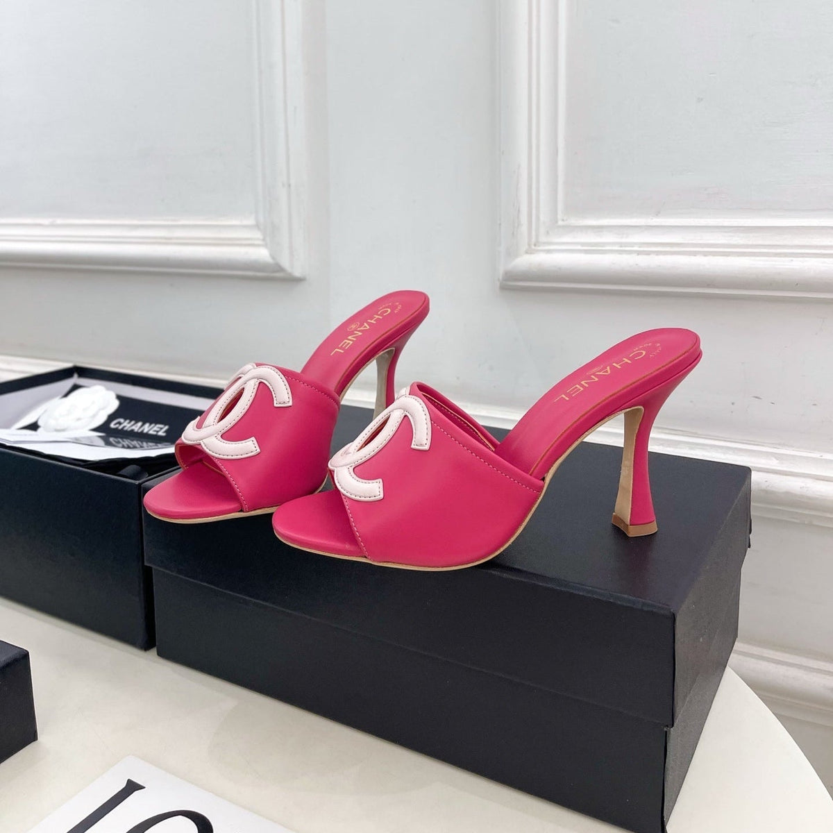 CC Double C Mules 9.5cm Pink Leather 891678