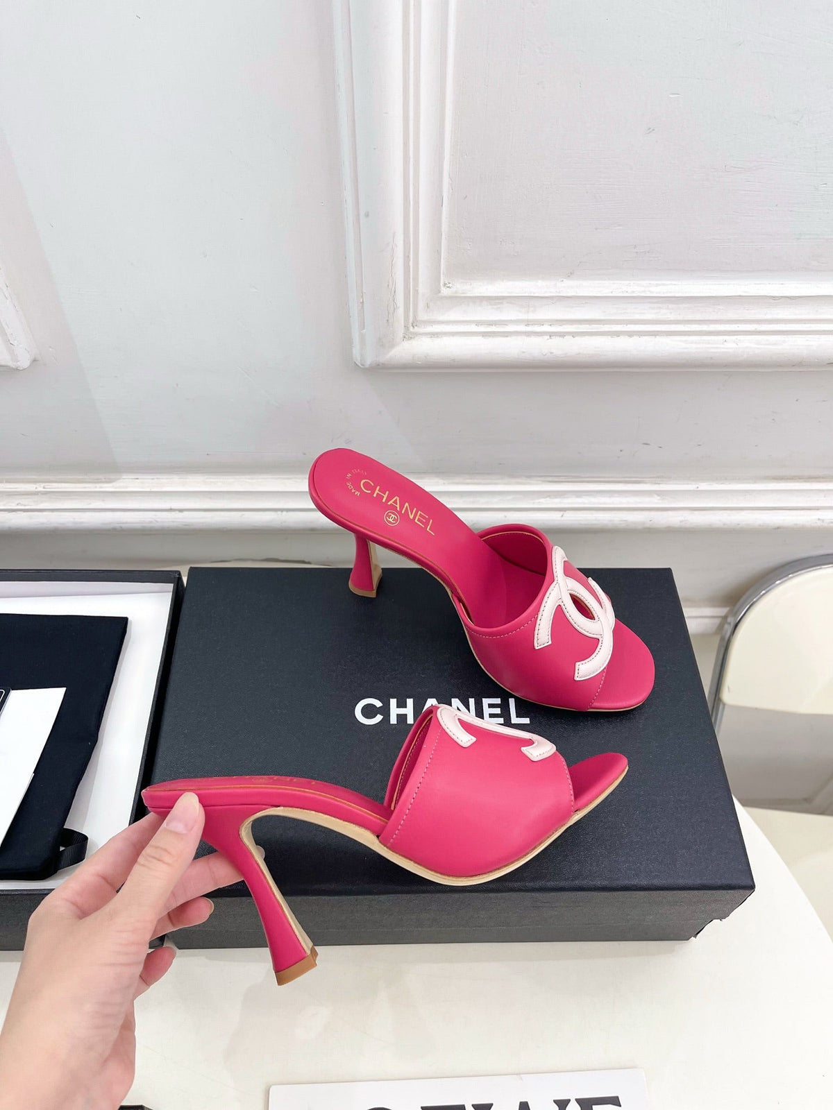 CC Double C Mules 9.5cm Pink Leather 891678