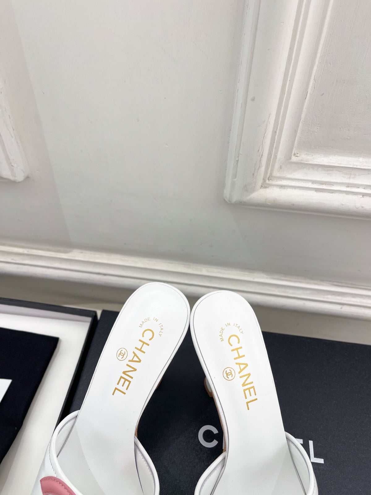 CC Double C Mules 9.5cm White Pink Leather 891677