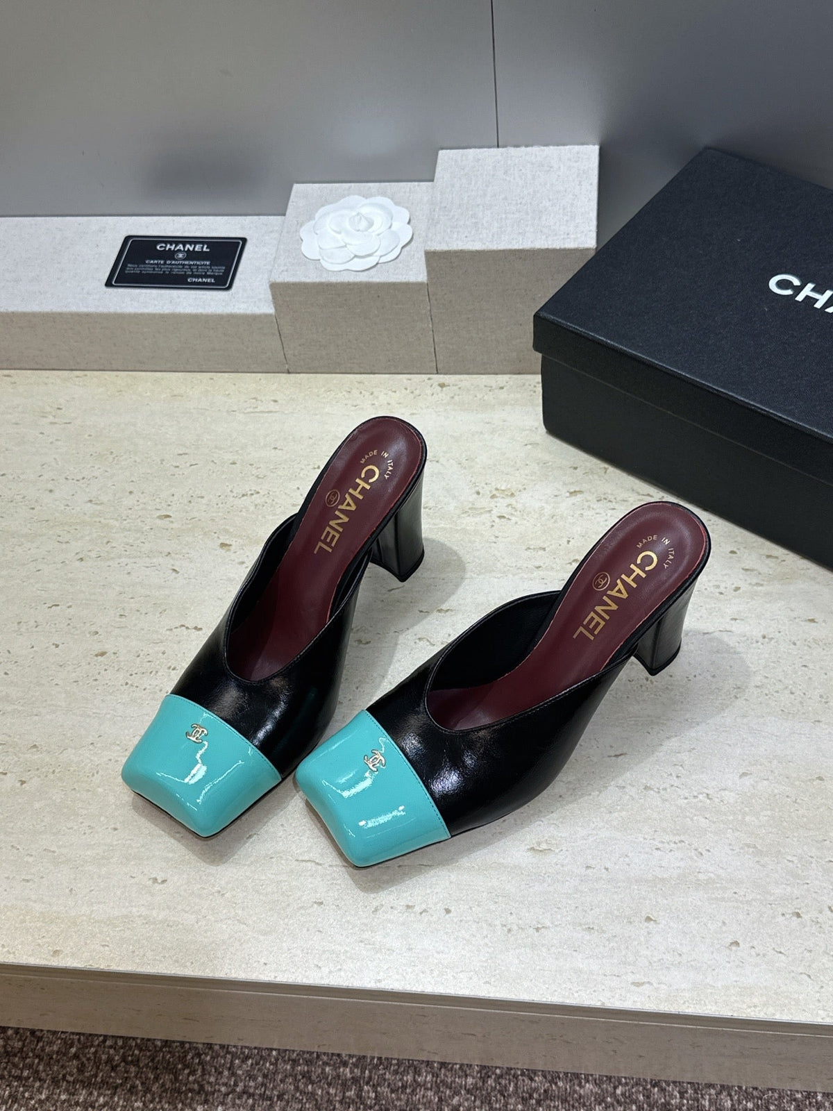 CC Cap Toe Mules 90mm Black Teal Patent Leather 896855