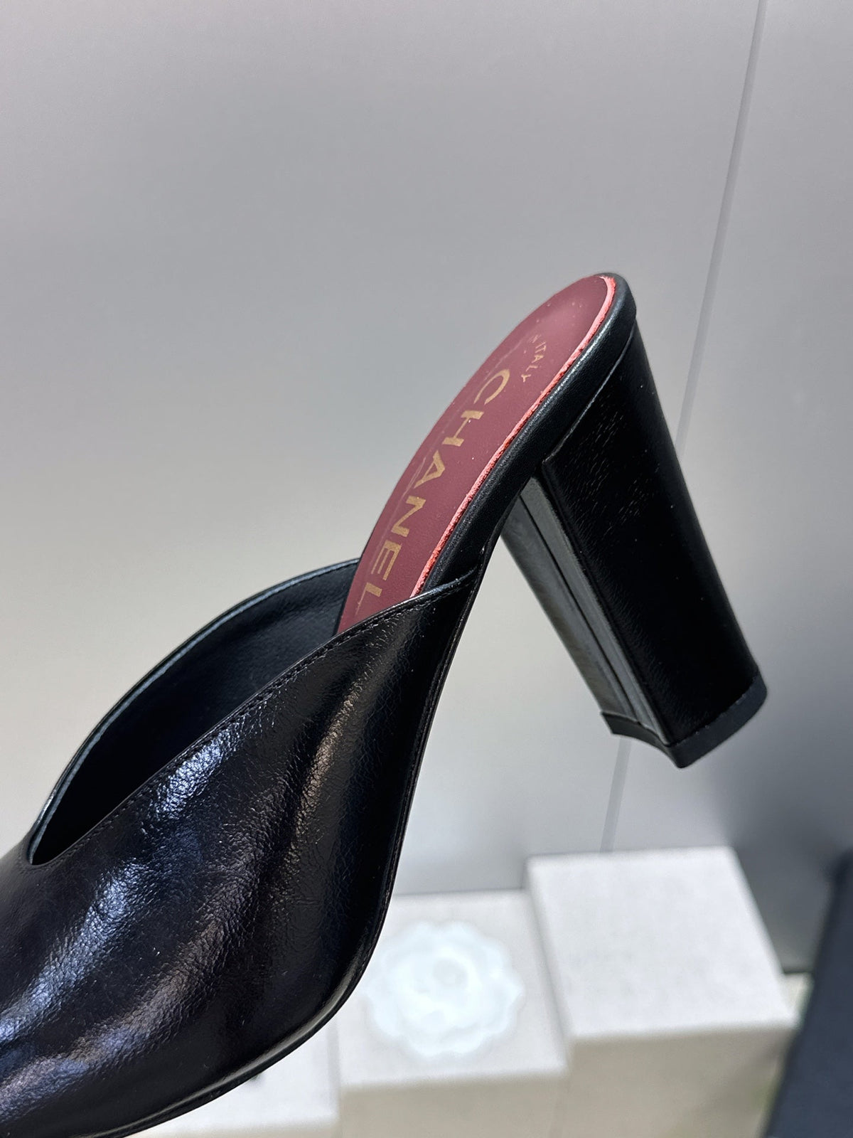 CC Cap Toe Mules 90mm Black Teal Patent Leather 896855