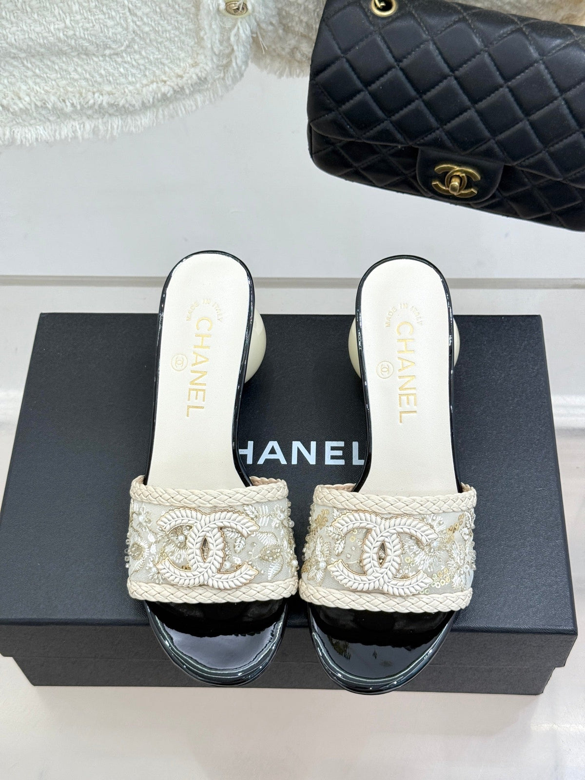 CC Pearl Heel Beaded Embroidered Mules White Lambskin 904679