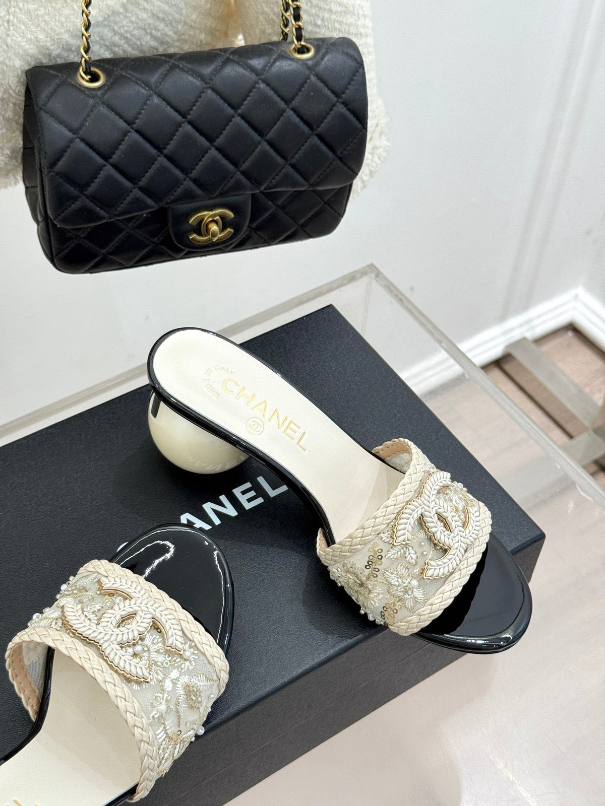 CC Pearl Heel Beaded Embroidered Mules White Lambskin 904679